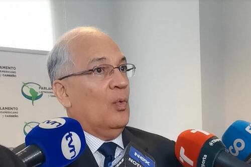 Titulo de noticia con imagen muy alta