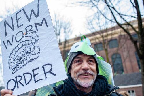 “Quien se atreva con la sagrada propiedad privada es el terrorista más radical del mundo”