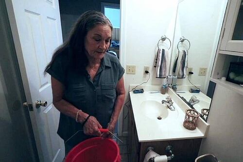 Por qué los enormes centros de datos que permiten nuestra vida online requieren una enorme cantidad de agua (y el impacto que están generando)