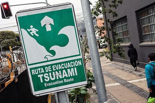 Por qué es difícil predecir el tamaño de las olas cuando se produce un tsunami como el que generó el terremoto en Rusia